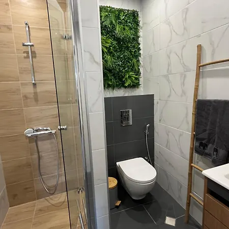 & Traky, Saint Vlas, улица черно море 12 *