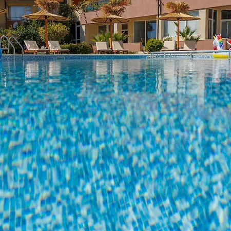 Apartment & Traky, Saint Vlas, улица черно море 12 Sveti Vlas