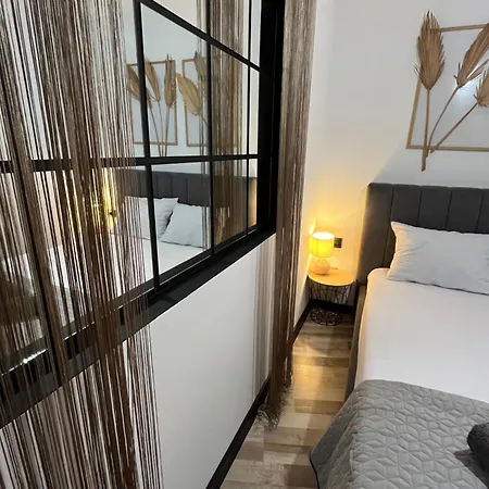 Appartamento & Traky, Saint Vlas, улица черно море 12 *