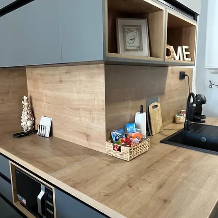 & Traky, Saint Vlas, улица черно море 12 Apartment Sveti Vlas