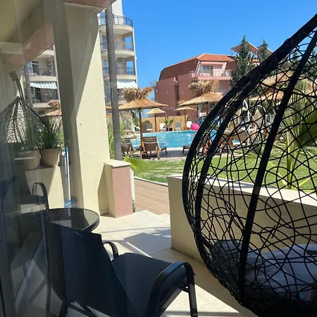Apartment&studio Traky, Saint Vlas, улица черно море 12 Свети-Влас