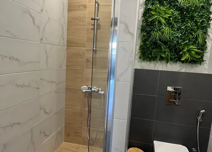 & Traky, Saint Vlas, улица черно море 12 Lägenhet Sveti Vlas