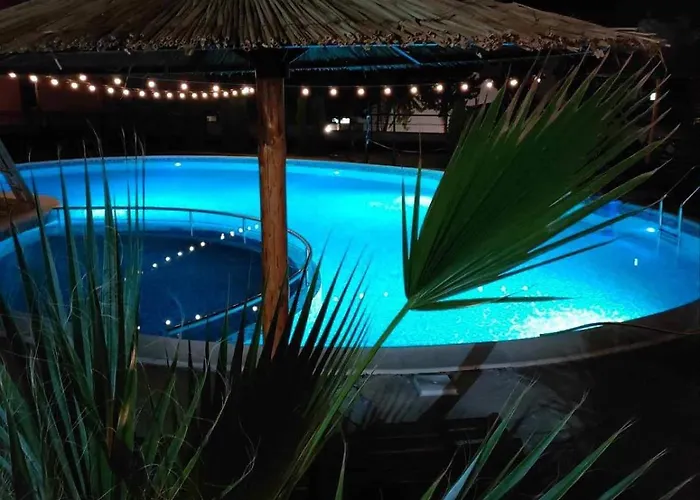 & Traky, Saint Vlas, улица черно море 12 Lägenhet *