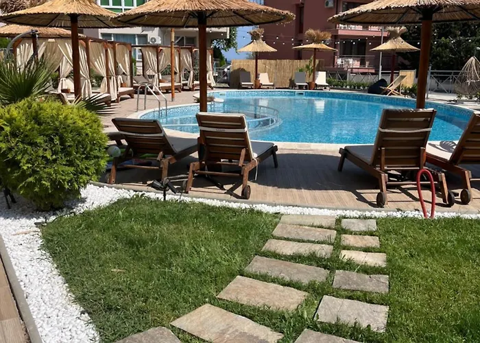 Lägenhet & Traky, Saint Vlas, улица черно море 12 *